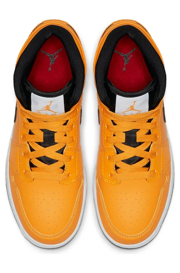 air-jordan-1 554725-700