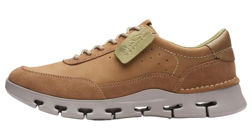 Clarks Nature X One “Dark Sand Nubuck” (26173583)
