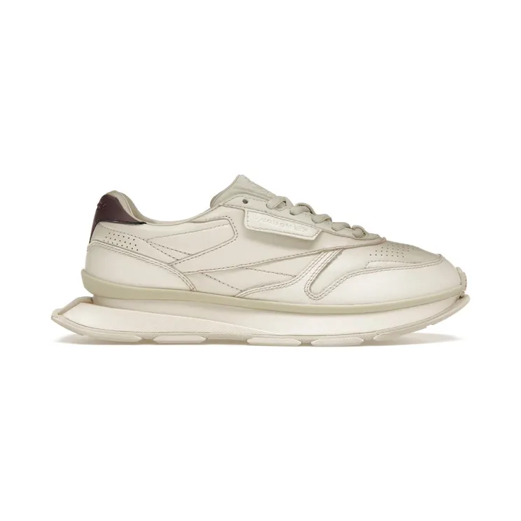 Reebok Classic Leather LTD Garment Off White (RMIA04CC99LEA0036125)