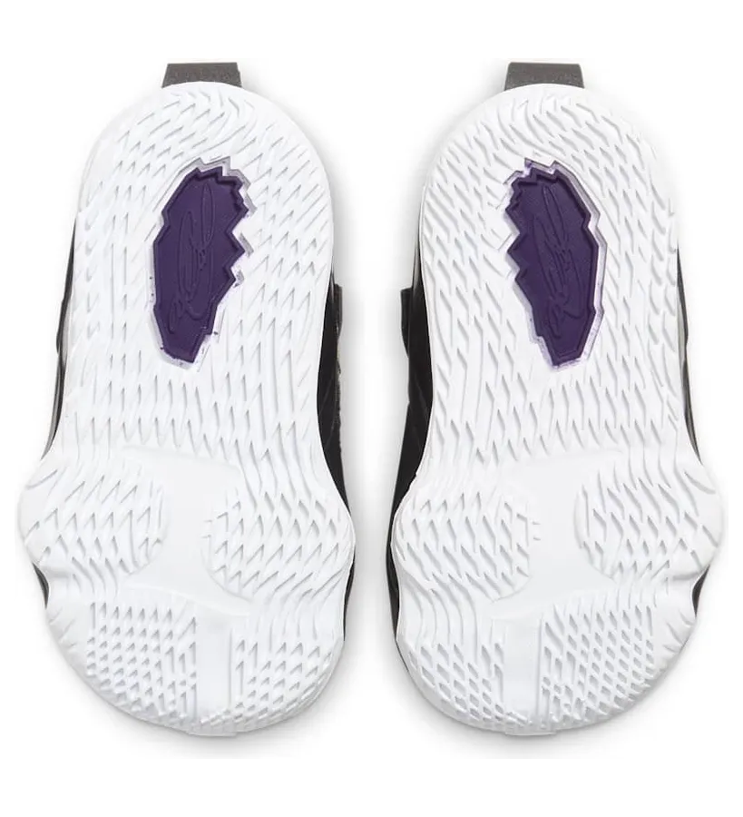 nike-lebron-17 BQ5596-004
