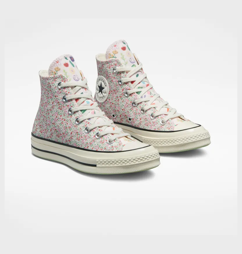 converse-chuck-taylor-all-star A03555C