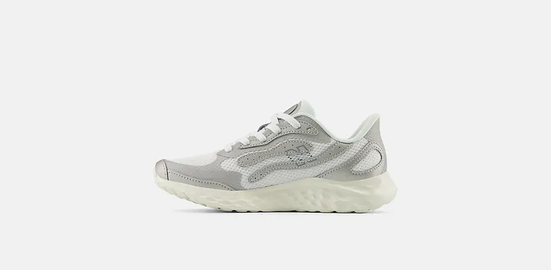 New Balance Fresh Foam Arishi v4 Silver Metallic Reflection White (WARISTS4)
