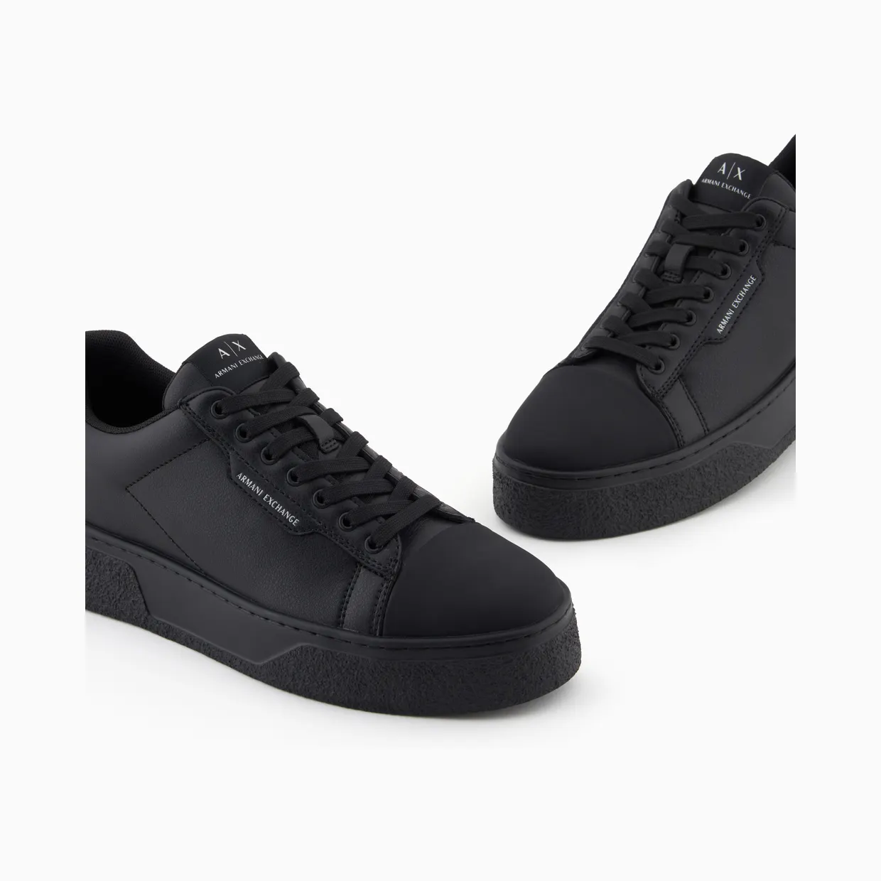 Armani Low-Top Sneakers In Smooth Leather With An Embossed Logo (XM001666-AF31308-UC001) (5)