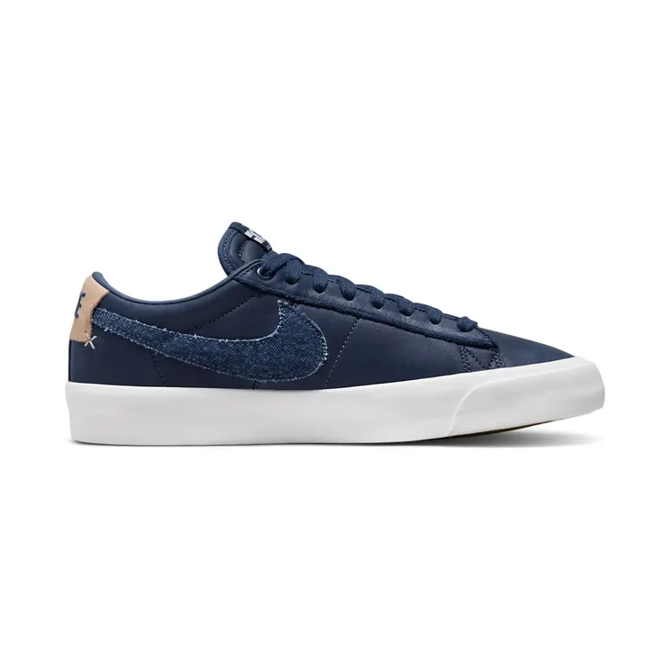 nike-zoom DM8890-400