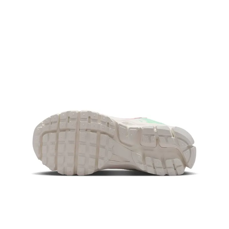 Nike Zoom Vomero white (HF6998-111)