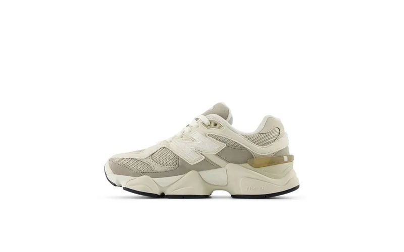 New Balance 9060 Big Kid ‘Linen Timberwolf’ (GC9060BC)