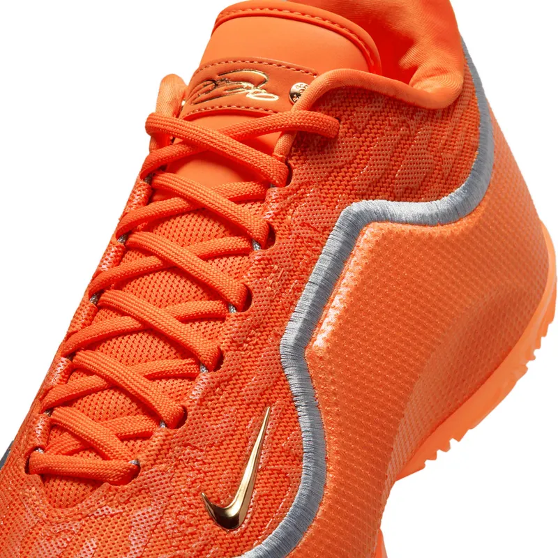 nike-lebron IV5647-800