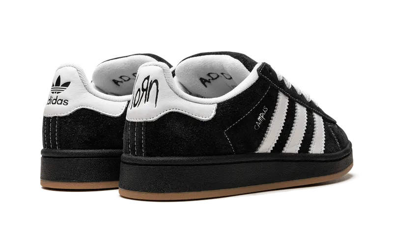 adidas Korn Campus 00s “Black Gum” (IG0792): clean van buiten, nu-metal van binnen (2)