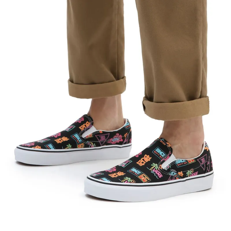 VANS Vans Market Classic Slip-on Shoes Black (VN000XG8B0K)