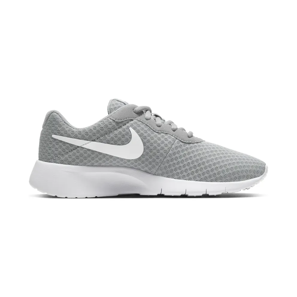 Nike Tanjun Older Kids’ Black (818381-012)