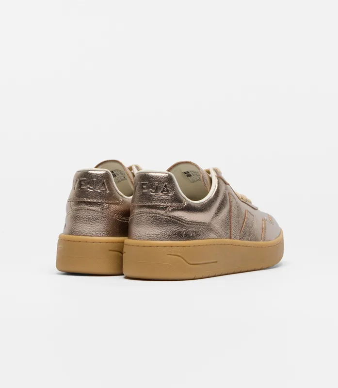 VEJA V-90 leren – Gold (VD2020913A)