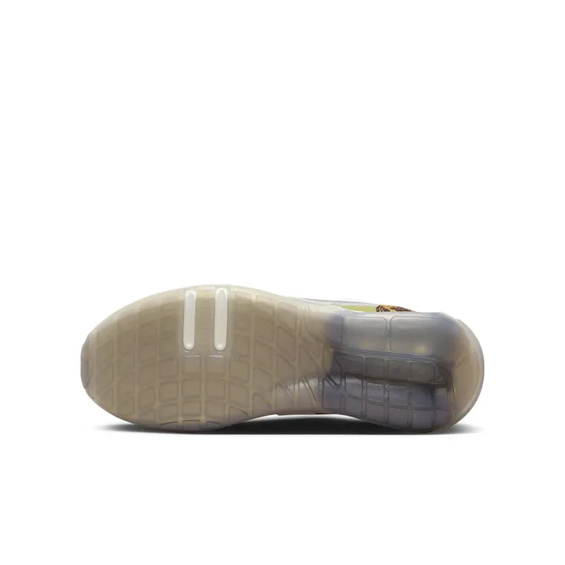Nike Air Max Motif Next Nature Older Kids’ White (DZ5353-100)