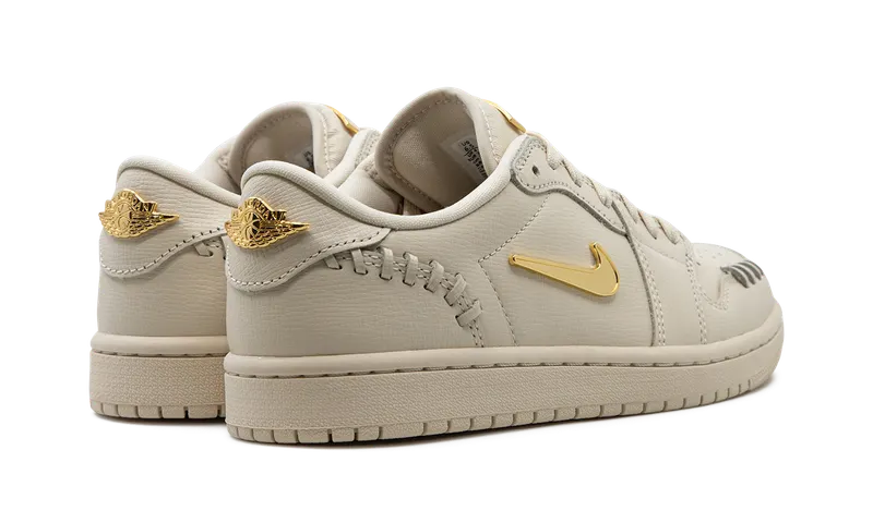 Air Jordan 1 Low “Method of Make – Legend Light Brown” (FN5032-200)