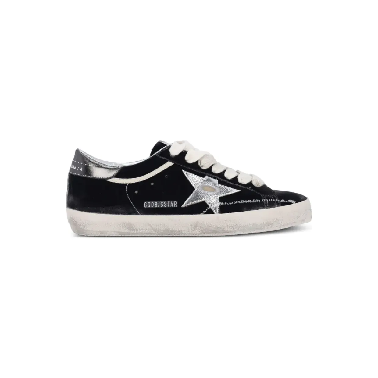 Golden Goose Super-Star mit Sternverzierung “Black” (GMF01002F008143)