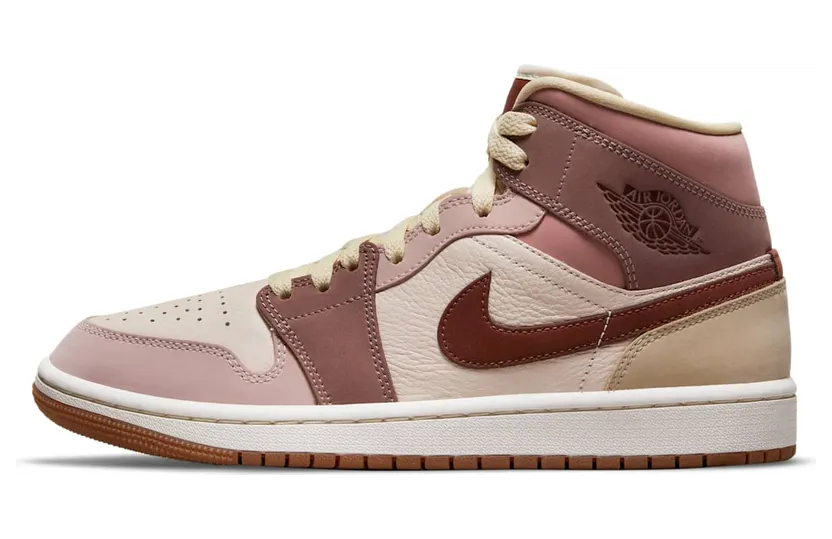 Air Jordan 1 Mid DO7440-821