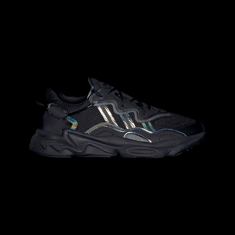 Adidas Ozweego ‘Black Iridescent’ Core Black/Core Black/Cloud White (FV9653)