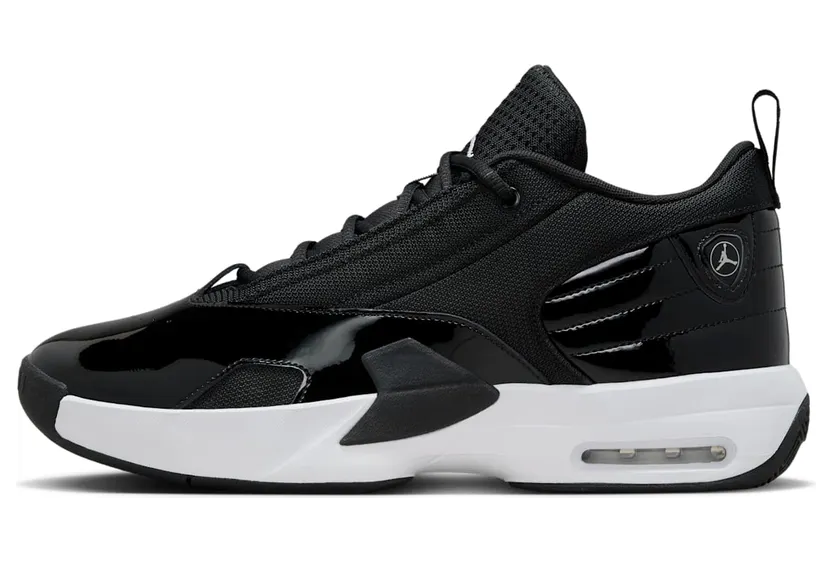 Air Jordan Max Aura FQ8298-010