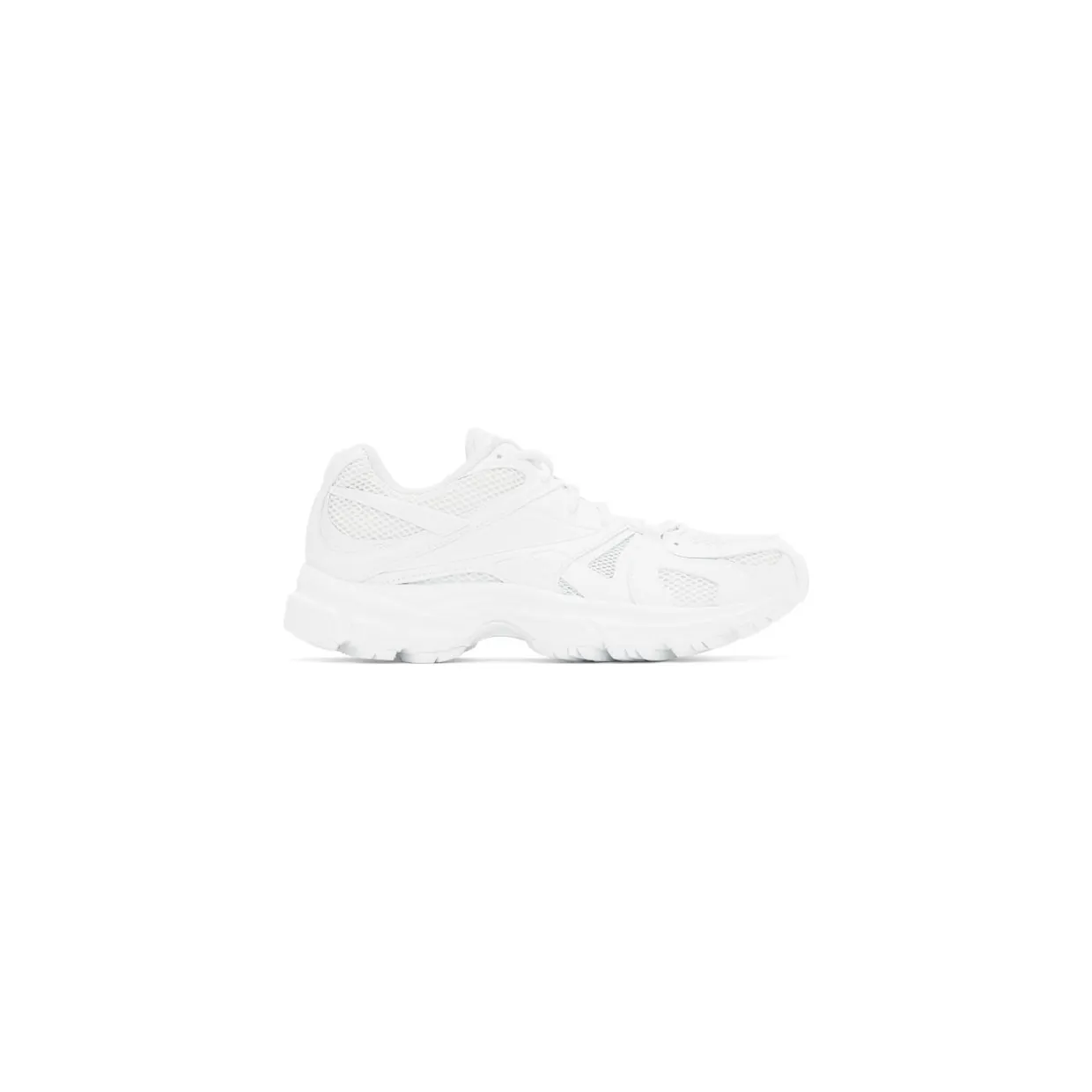 VETEMENTS White Reebok Edition Spike Runner Sneakers (UE51SN100W)