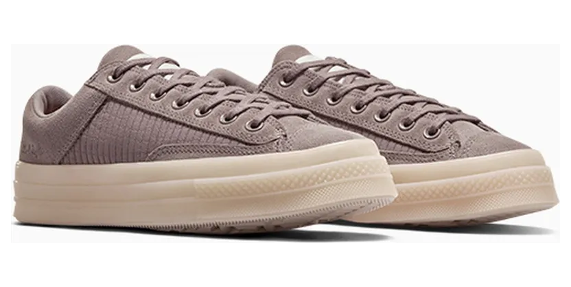 converse-chuck-taylor-all-star A08506C