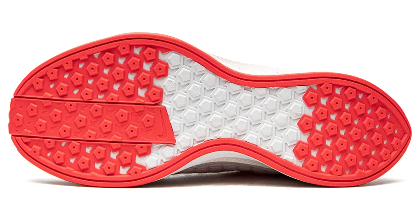 nike-zoom AT8242-008