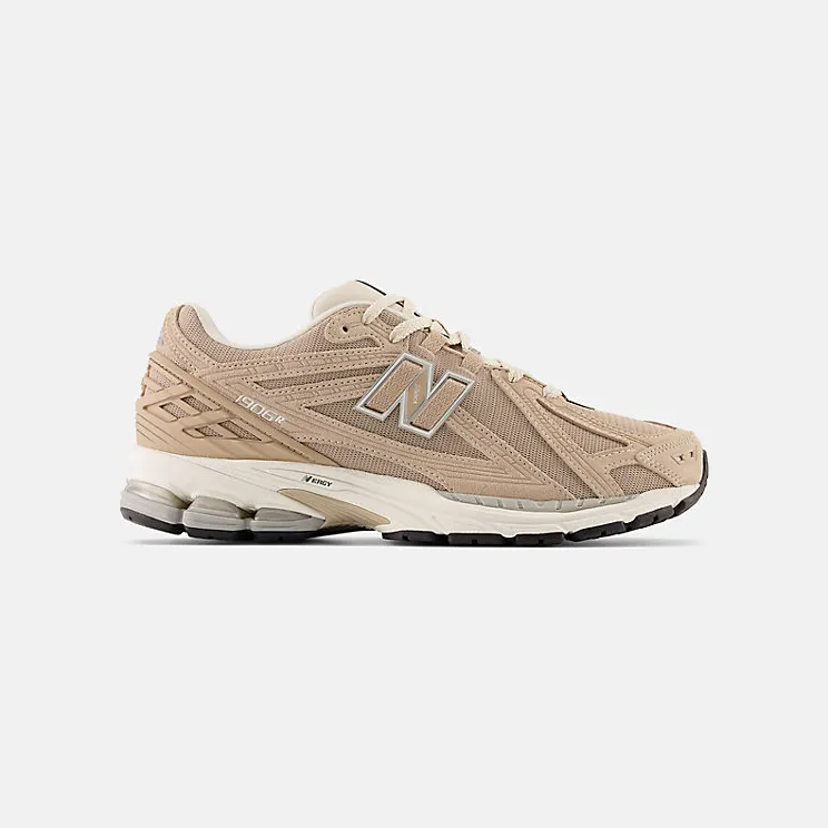 New Balance 1906R “MINDFUL GREY/MOONBEAM/SILVER METALLIC” (M1906RW)