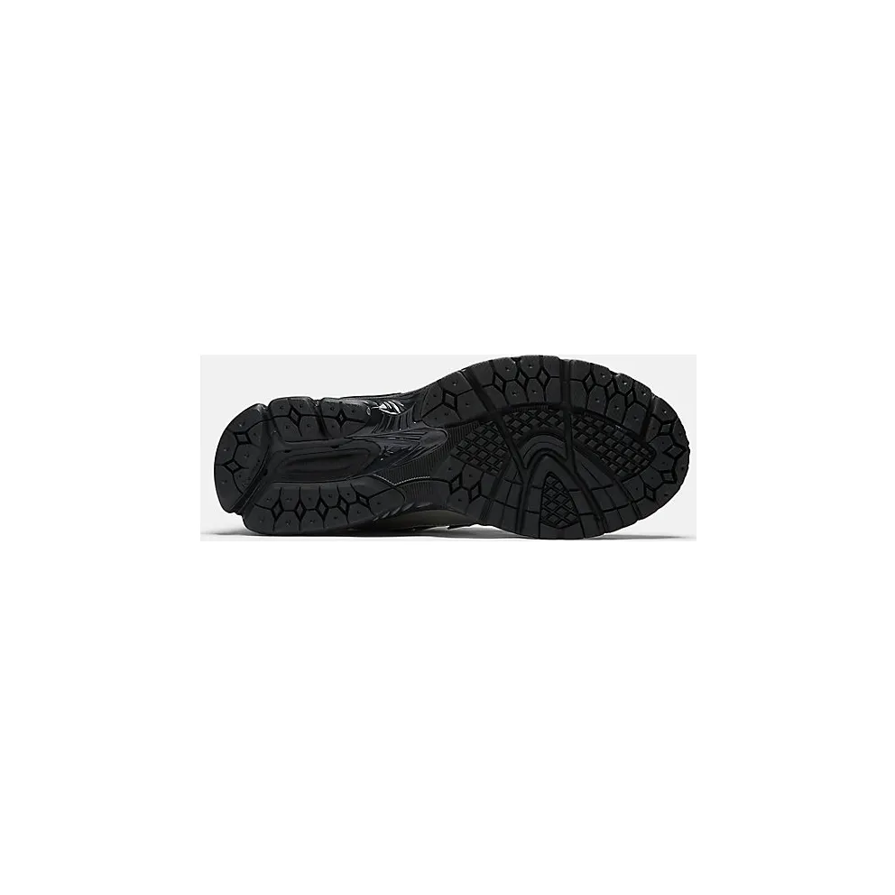 New Balance 1906R “The Basement Black Silver” (M1906RBS)
