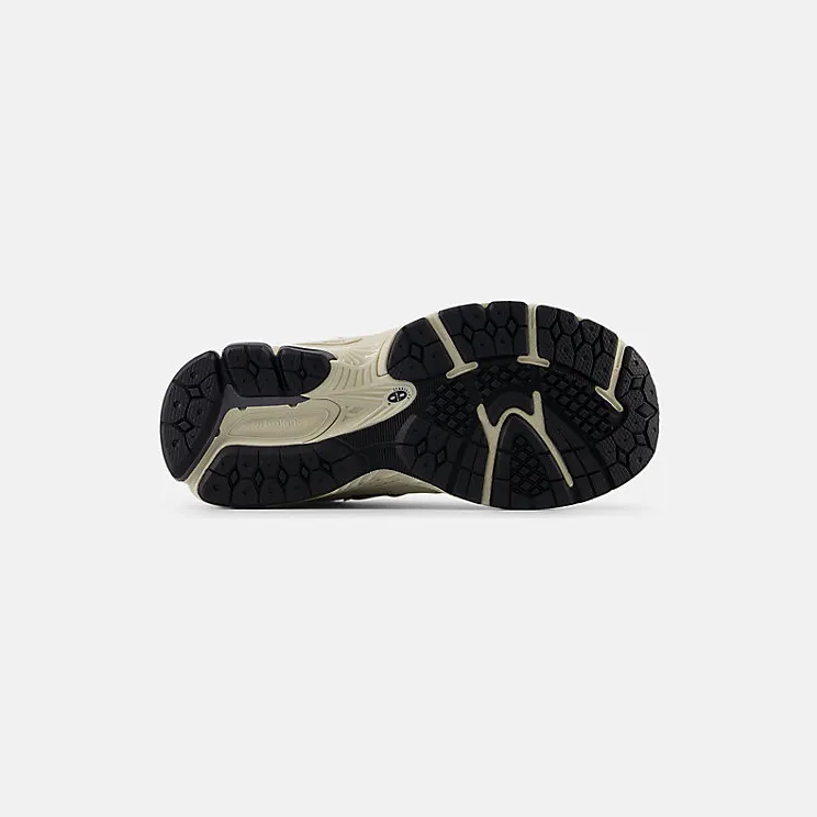 new-balance-2002r GC2002PM