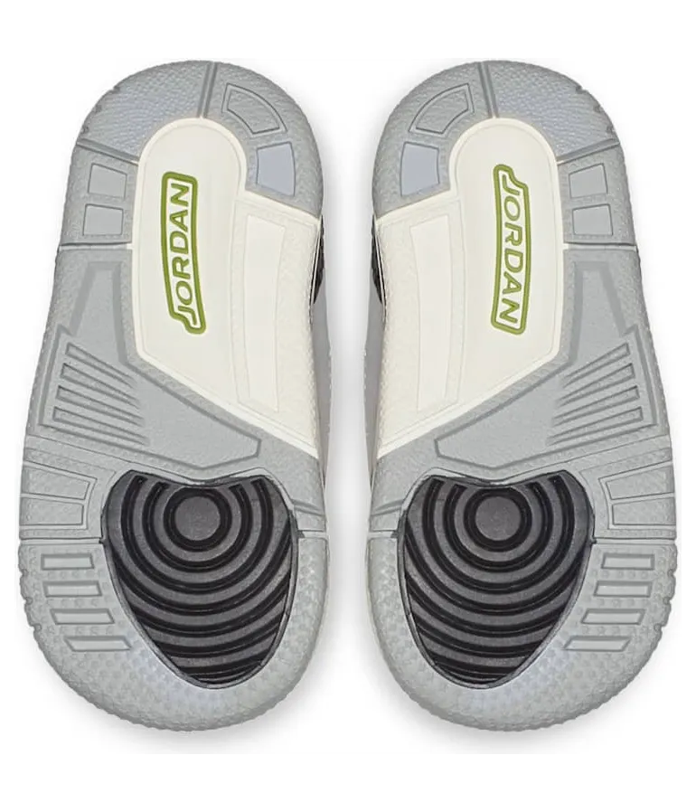 air-jordan-3 832033-006