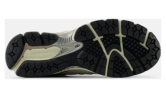 new-balance-2002r M2002RXV