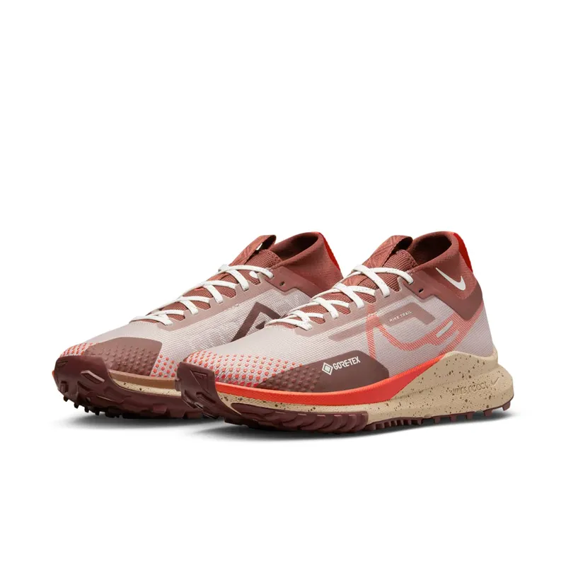 Nike React Pegasus Trail 4 Gore-Tex Diffused Taupe Dark Pony Sail Picante Red (DJ7929-200)