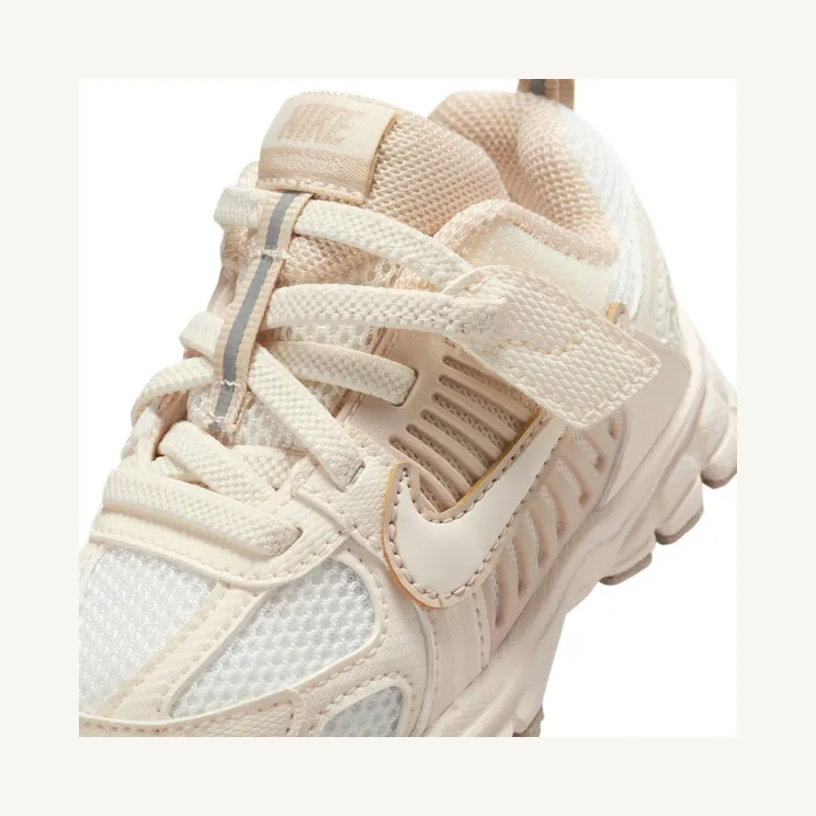 nike-vomero HF7000-106