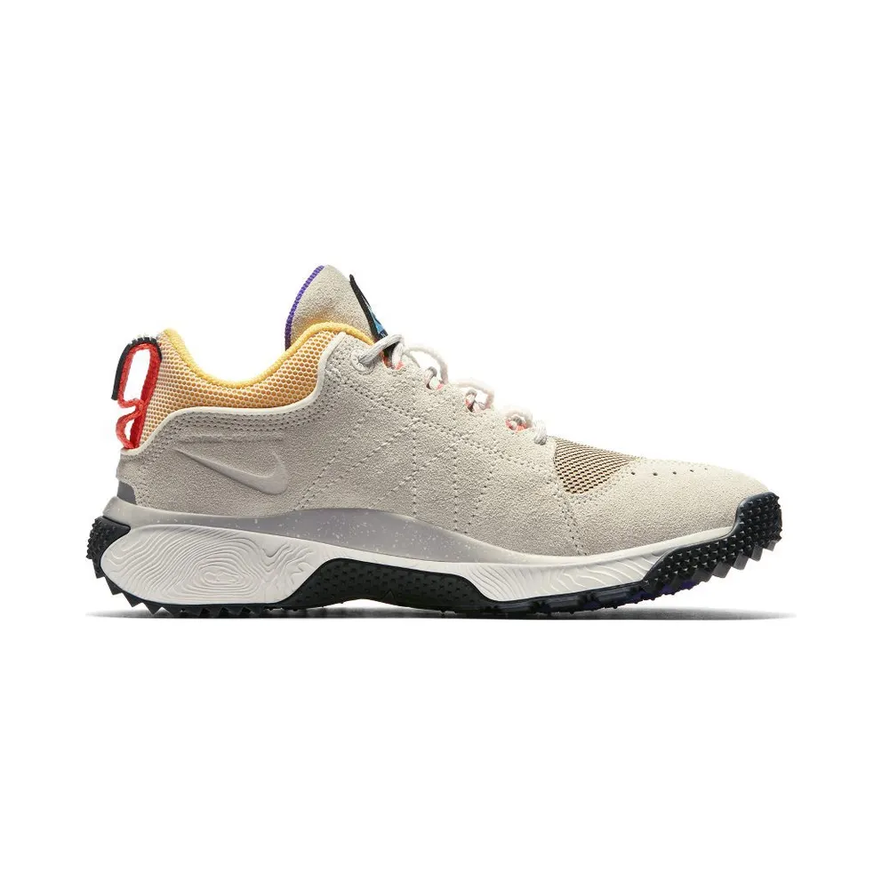 Nike ACG Dog Mountain Summit White Black Laser Orange Summit White/Black-Laser Orange (AQ0916-100)