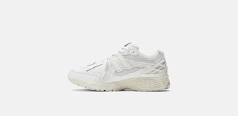New Balance 1906R “Protection Pack” (M1906DE)