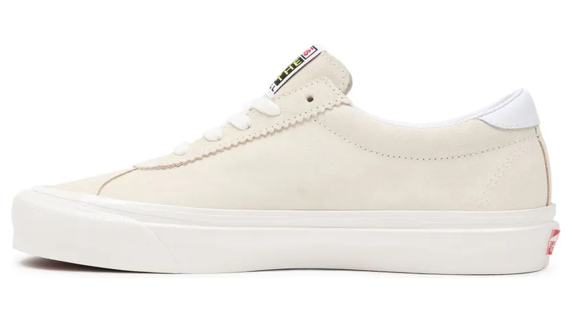 vans-style VN0A3WLQ2VZ