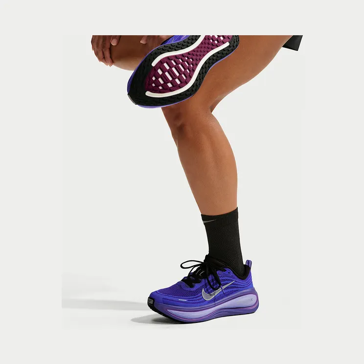 nike-vomero-plus HV8154007