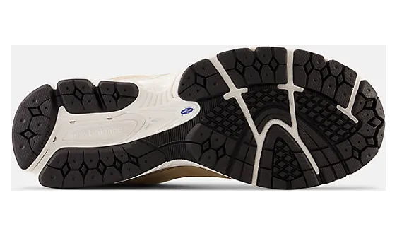 new-balance-2002r M2002REF