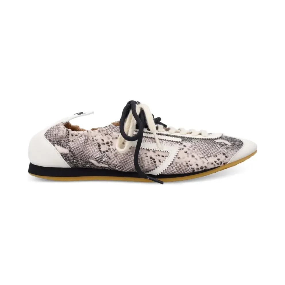 Puraai Lion with slangen-effect – Beige (PU801L)