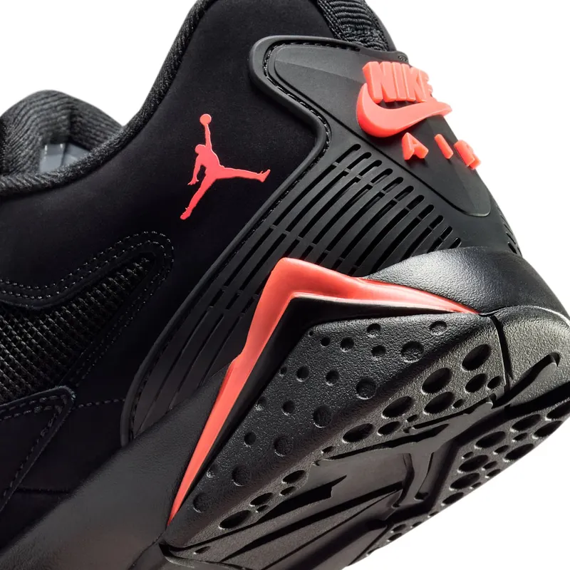 Jordan MVP 92 “Black / Infrared” (HQ3950-003)