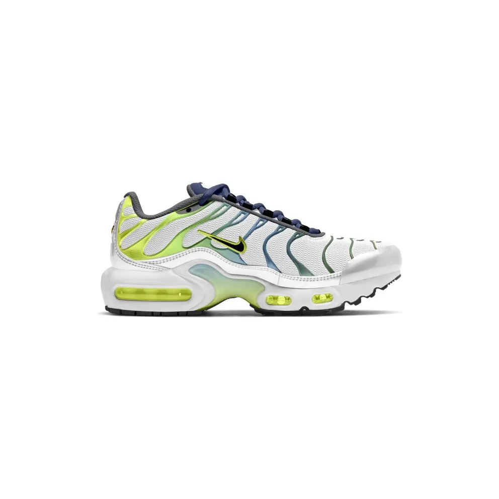 Nike Air Max Plus Older Kids’ White (CD0609-101)