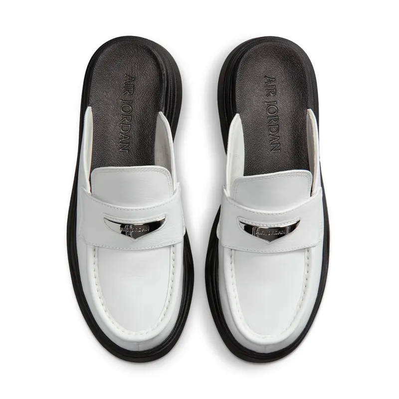 Jordan Mule “Summit White Black” (HJ4292-100)