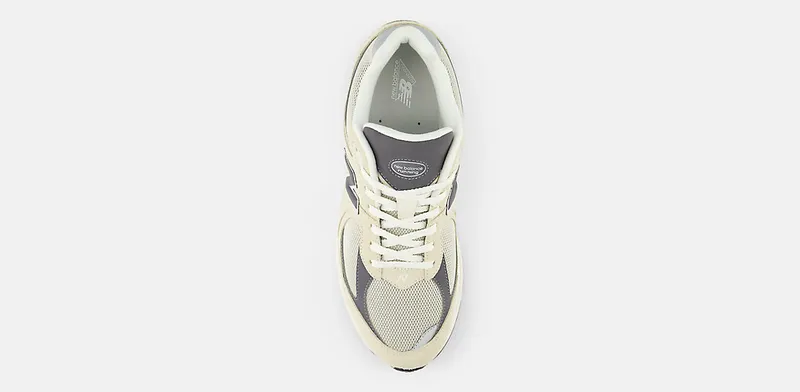New Balance 2002R “Sandstone Magnet” (M2002RFA)