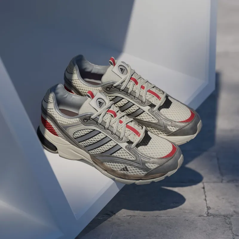 Adidas SPIRITAIN 2000 Shoes Ivory / Tech Grey Metallic / Core Black (KK2924)