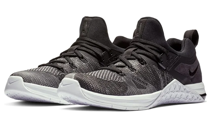nike-flyknit AR5623-001