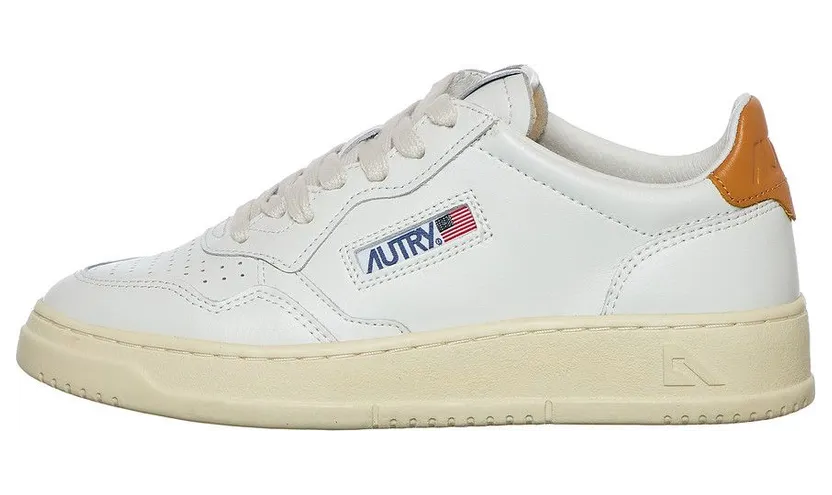 Autry Medalist Low White / Hny Yellow (AULWLL70) (5)