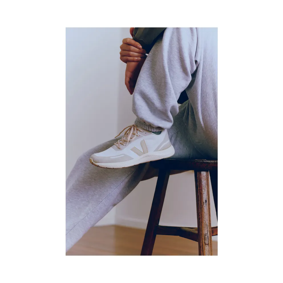 Veja – – Women – Shoes – White (IP1402909)