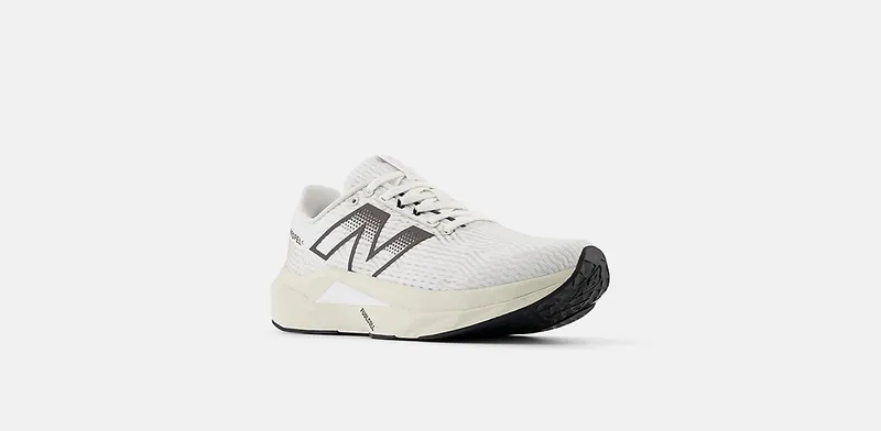 NEW BALANCE FuelCell Propel v5 “White / Linen / Black Cement” (WFCPRCX5)