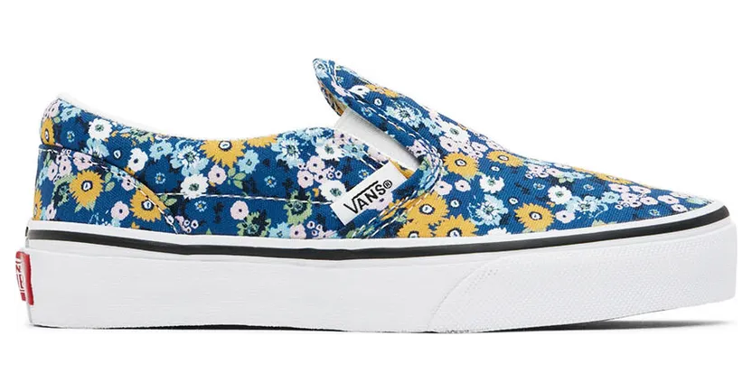 Vans Kids Blue Classic Slip-On (VN0A7Q5GAS21)
