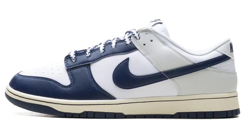 Nike Dunk Low “New York Yankees” (IM2222-101)