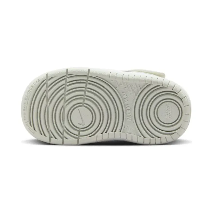 nike-court CD7784-127