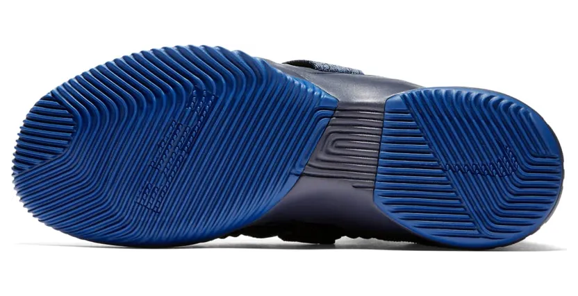 nike-lebron AO2609-401